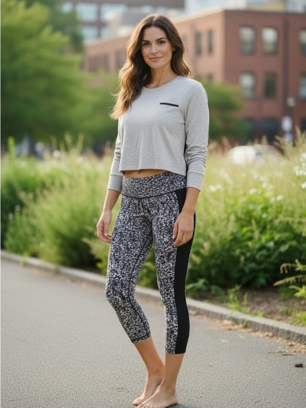 Athleta Floral Revelation Capri Crop Leggings Lg
